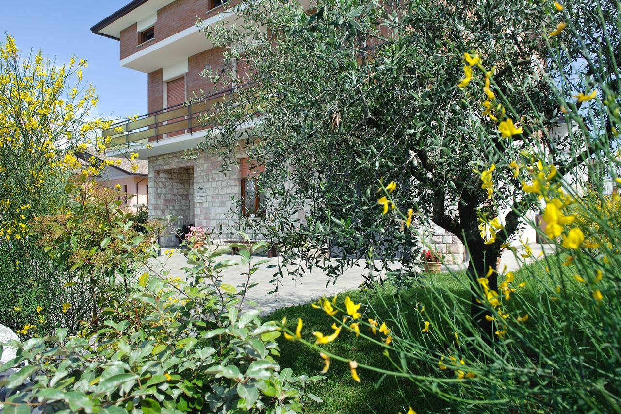 Apartamento La Residenza Di Bacco Cannara Exterior foto