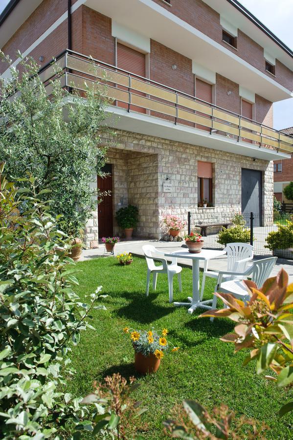 Apartamento La Residenza Di Bacco Cannara Exterior foto